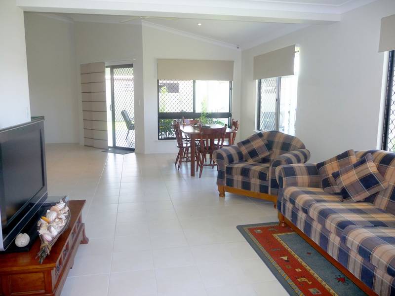 Kalynda Chase
-
A Rare Find - Beyond Expectations Picture 3