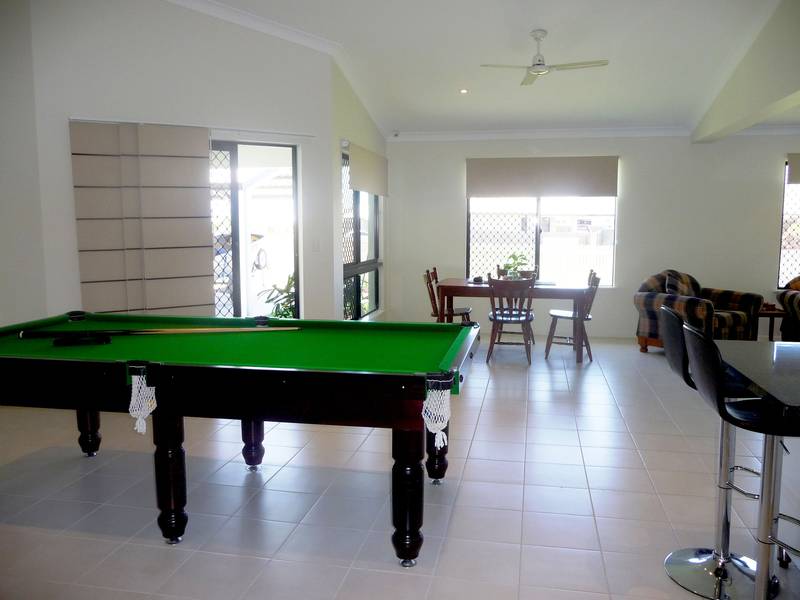 Kalynda Chase
-
A Rare Find - Beyond Expectations Picture 2