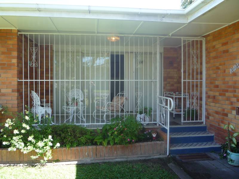 POSITION- AITKENVALE- POSITION Picture 3