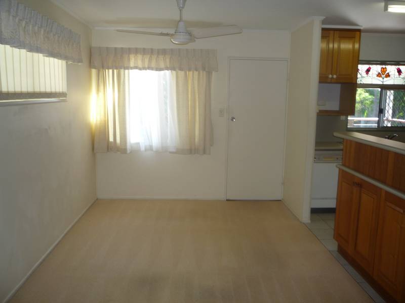 BIG HIGHSET- CENTRAL LOCATION Picture 3