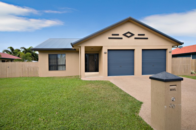 What a Stunner. Picture 1