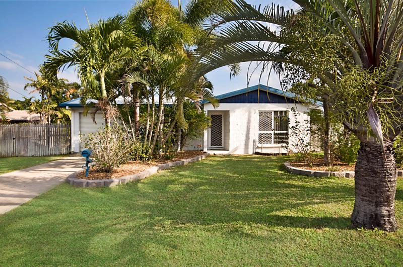 Neat As a pin & Priced to Sell ! Picture 1