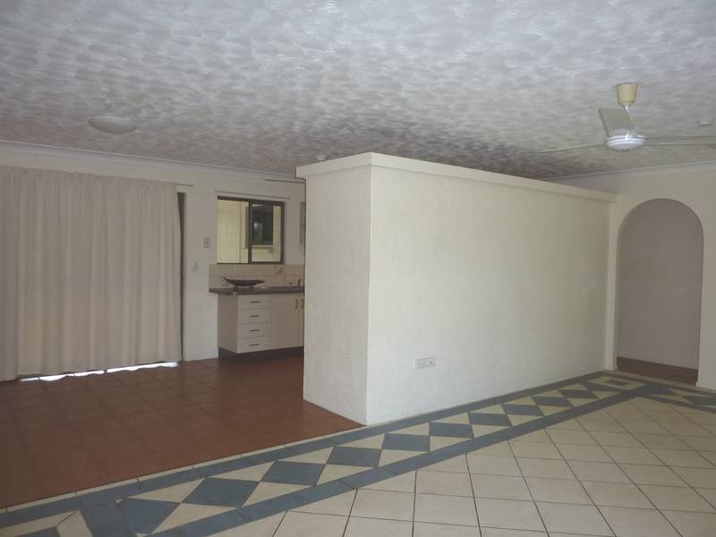 REDUCED! Offers Wanted! Picture 3