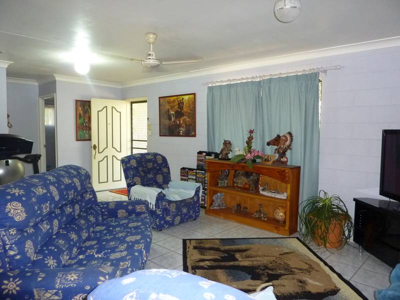 4 Bedrooms, Pool, 1061m2 Picture 3