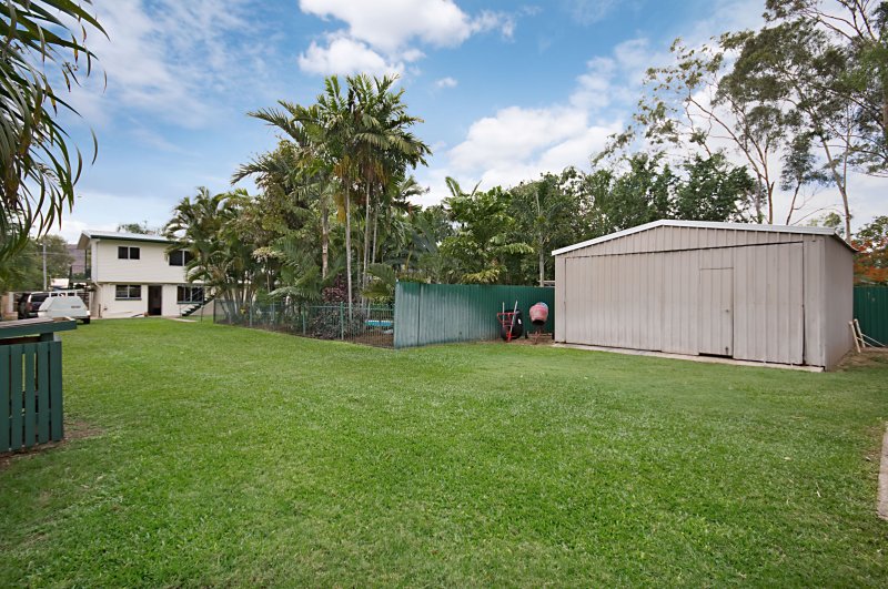 Top Family Home! -INSPECT SUNDAY 12.30pm -1.00pm Picture 3