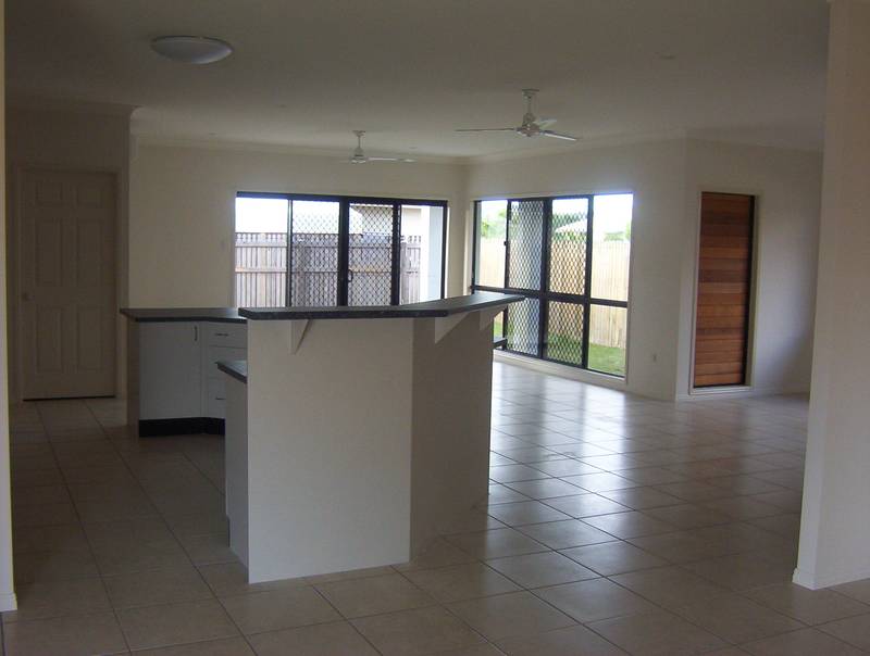 Beautiful Home close to Cowboys Picture 2