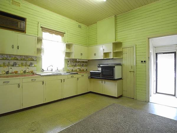 Renovate or Redevelop! Picture 2