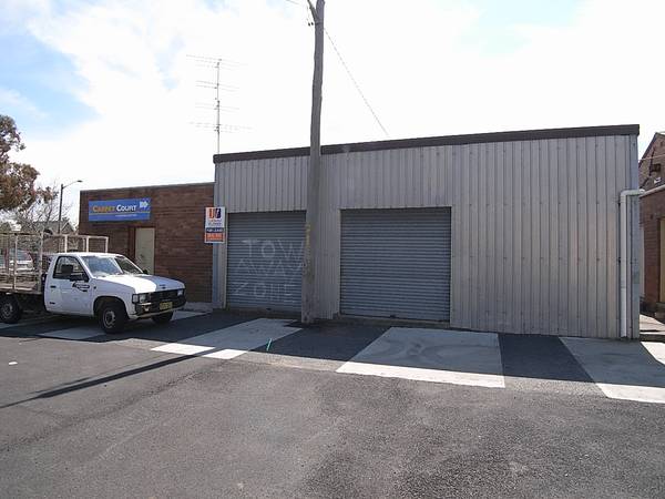 Warehouse / Storage Picture 1