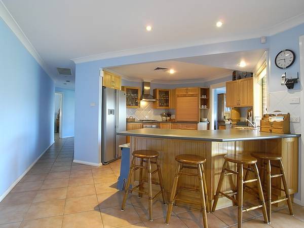 The Ultimate Family Home! Picture