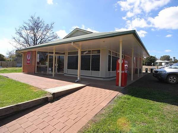 Scone Highway Frontage Picture