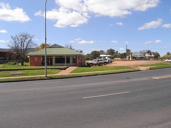 Scone Highway Frontage Picture