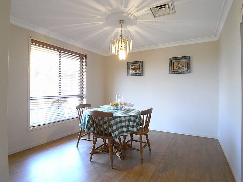 Family Home - Quiet Cul-De-Sac Picture 3