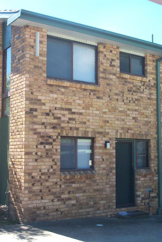 Winbourne Estate Picture 1