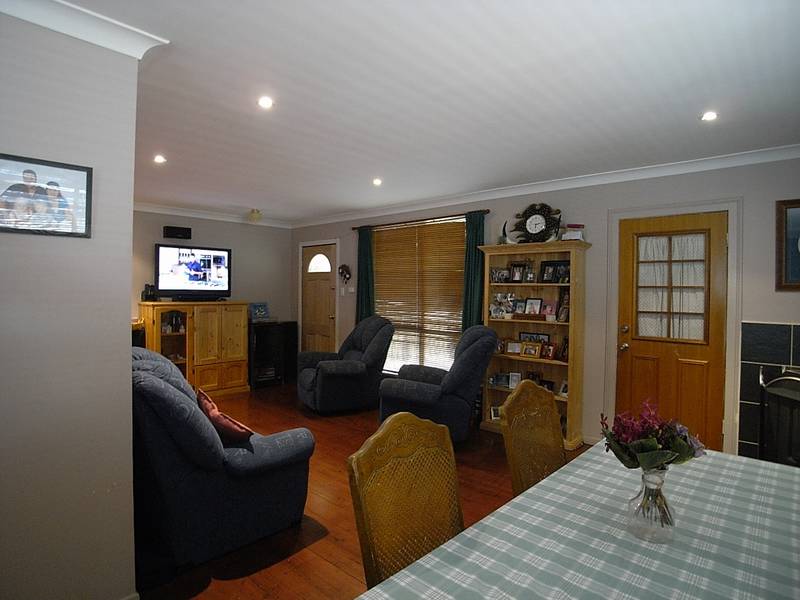 South Muswellbrook Family Home Picture
