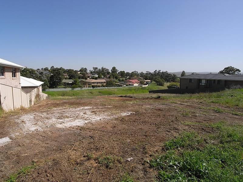 VACANT RESIDENTIAL LAND Picture 1