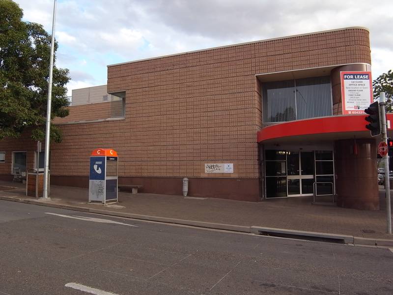 1st Class Office - Best Corner in Town Picture 1