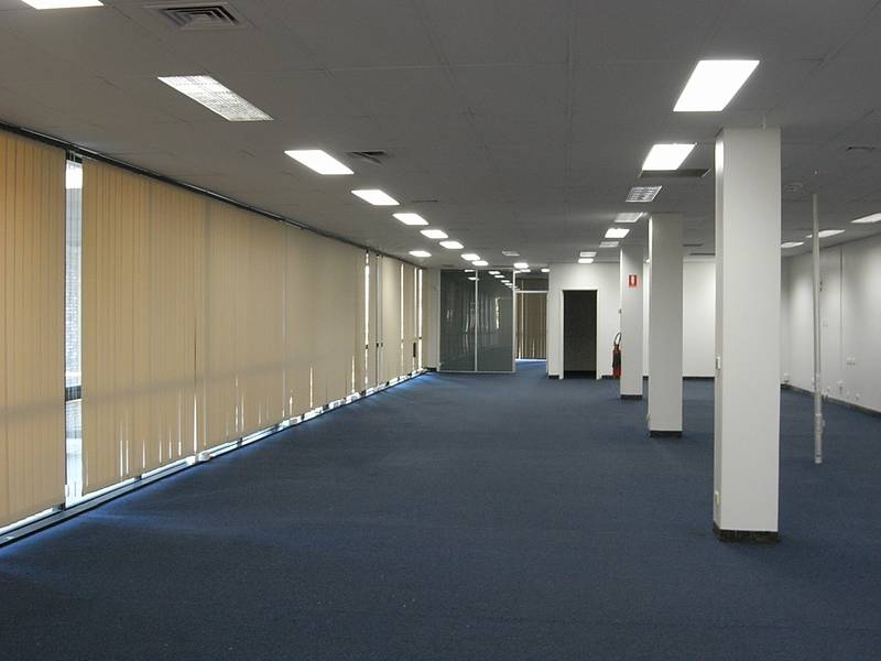Modern Office/Retail Space Picture 2