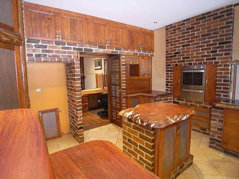 Great Family home Picture 1