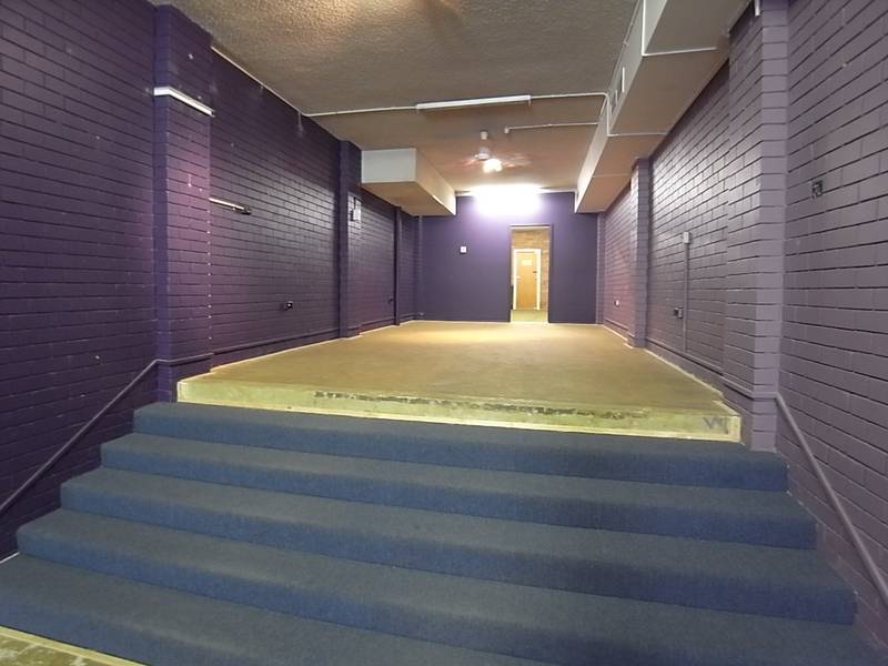 Retail Shop/Offices Picture 2