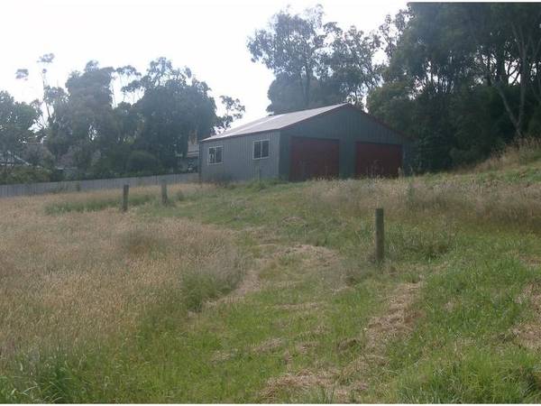 AS NEW SHED ON ACRES Picture 1