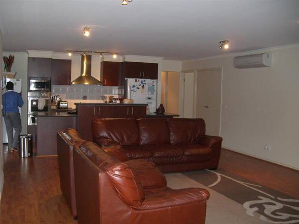 STEP INTO LUXURY Picture 3