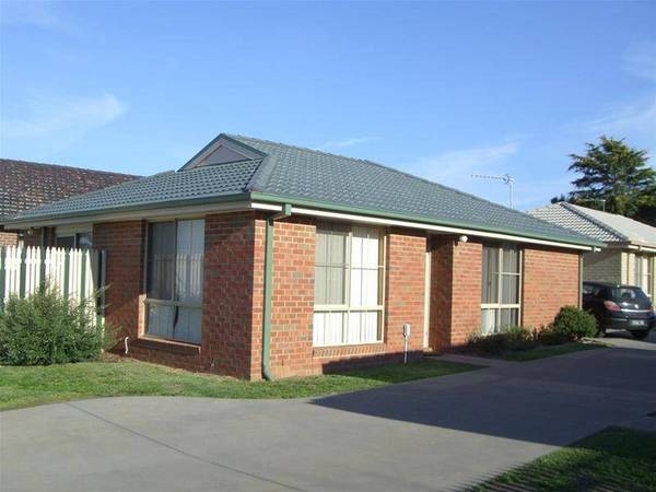 GREAT INVESTMENT ! Picture 1