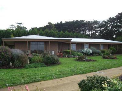 LEONGATHA NORTH FARMLET
P.O.A. Picture LEONGATHA NORTH FARMLET
P.O.A. Picture