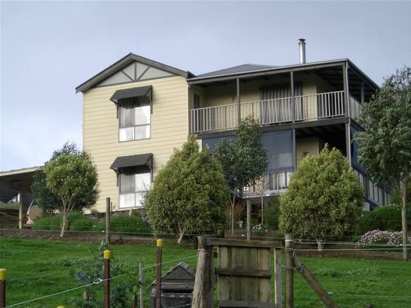 GREAT VALUE COMPLETE COUNTRY PACKAGE Picture 1