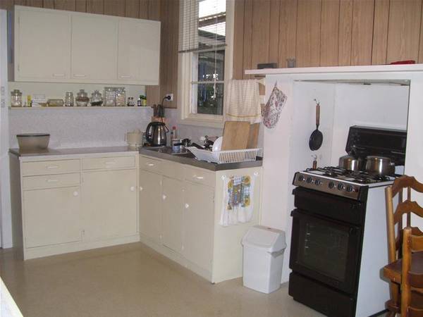 NEAT, SWEET & COMPLETE Picture 2