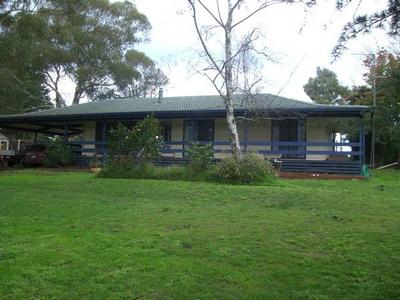 RURAL FAMILY HOME ON 2 1/2 ACRES Picture RURAL FAMILY HOME ON 2 1/2 ACRES Picture