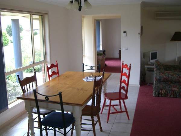 NO NEIGHBOURS !!! Picture 3