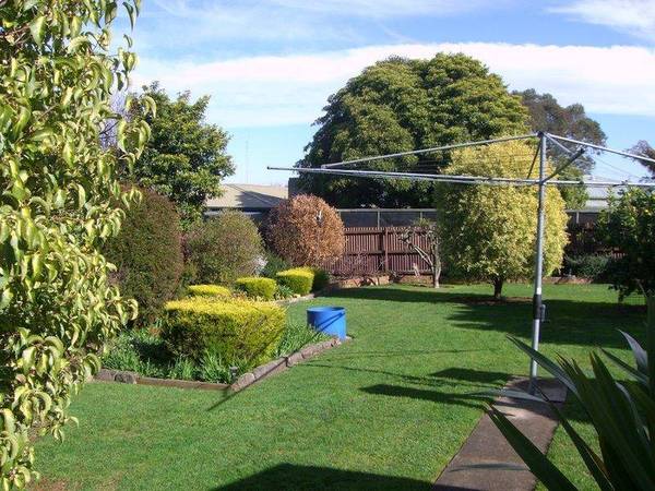 AFFORDABLE & IN TOP LOCATION! Picture 2