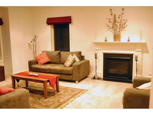 ELEGANCE WITH BUSH SURROUNDS Picture