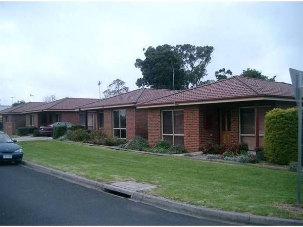 PEART STREET Picture 2