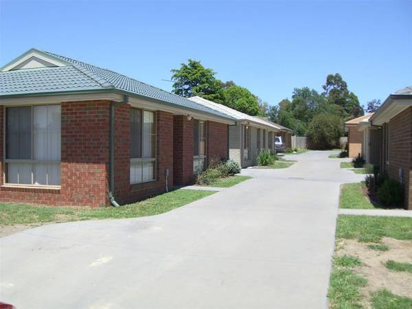 INVESTORS LOOK NO FURTHER Picture 1