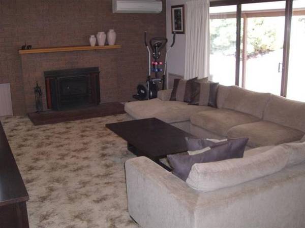 APPROXIMATELY 2 ACRES IN TOWN Picture 3