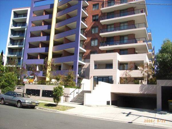 The Waldorf Apartments Picture 1