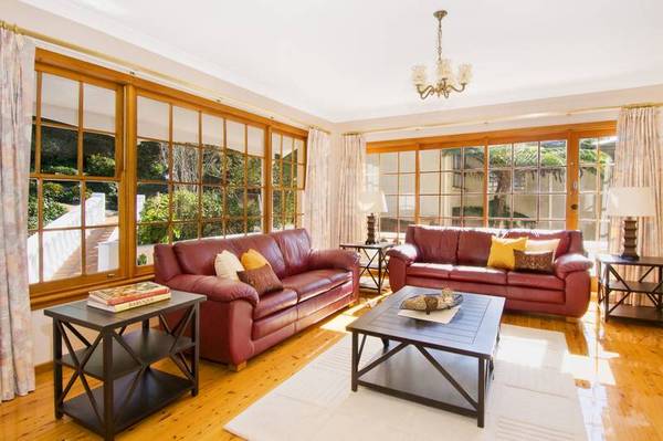 Beautifully presented family home in tranquil bushland setting Picture 2