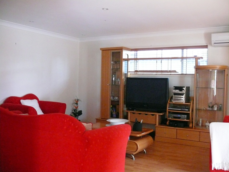 FOR RENT - PETS ALLOWED! Picture 2