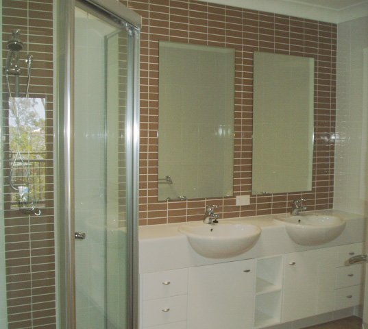 Large Luxury Townhouse Picture 3