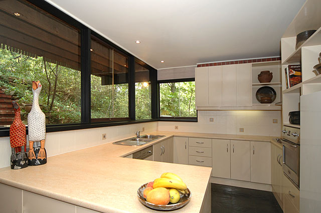 CAN YOU PICTURE YOURSELF IN A SPLIT LEVEL AWARD WINNING HOME? Picture 3