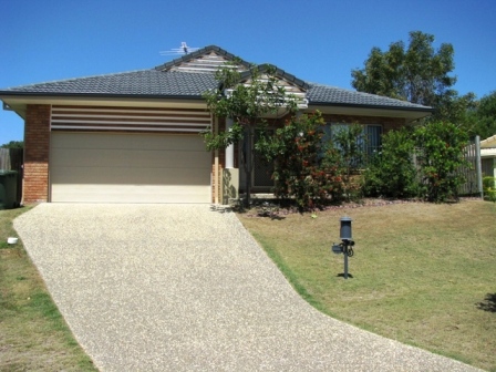 FANTASTIC FAMILY HOME Picture 1