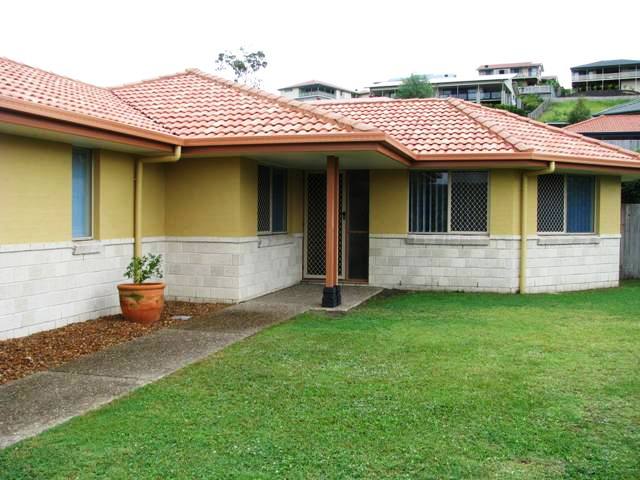 LARGE FAMILY HOME Picture