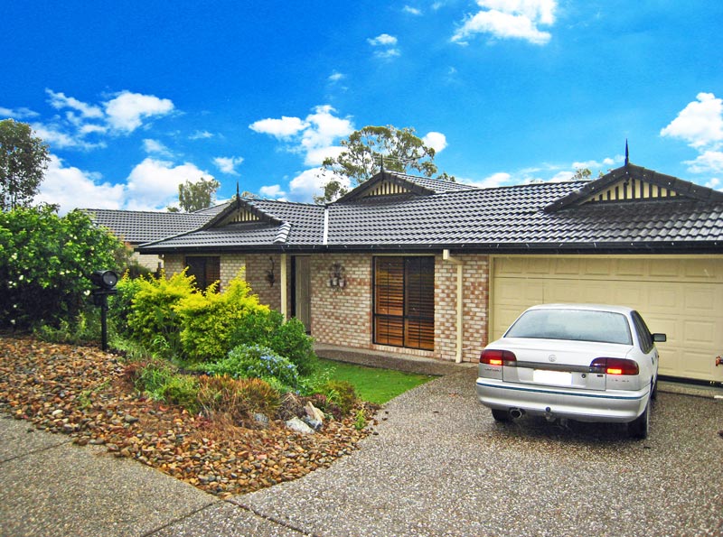 Experience Peace & Tranquility in Ormeau Picture 1