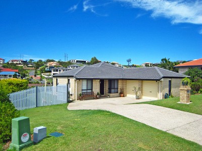 Stunner in Ormeau Hills Picture