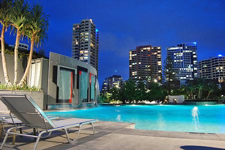 Q1 - Sweeping Ocean & Surfers Views! Picture 2