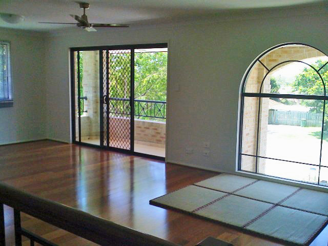 Brand New 2 Storey Riverfront Home Picture 2