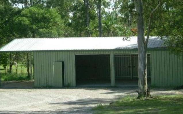 Private Acreage with In-Ground Pool Picture