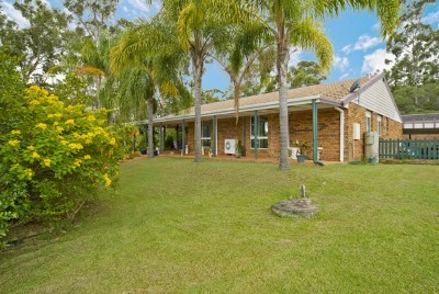 Acreage Lifestyle - Negotiate a Bargain! Picture