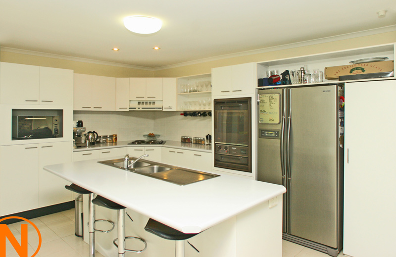 PRICED TO SELL! Picture 2